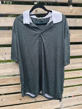 PGA Tour Men’s Black Speckled Golf Shirt with White Collar